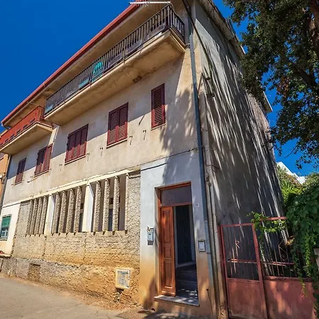 Casa Cala Luna * 圣玛丽亚纳瓦雷